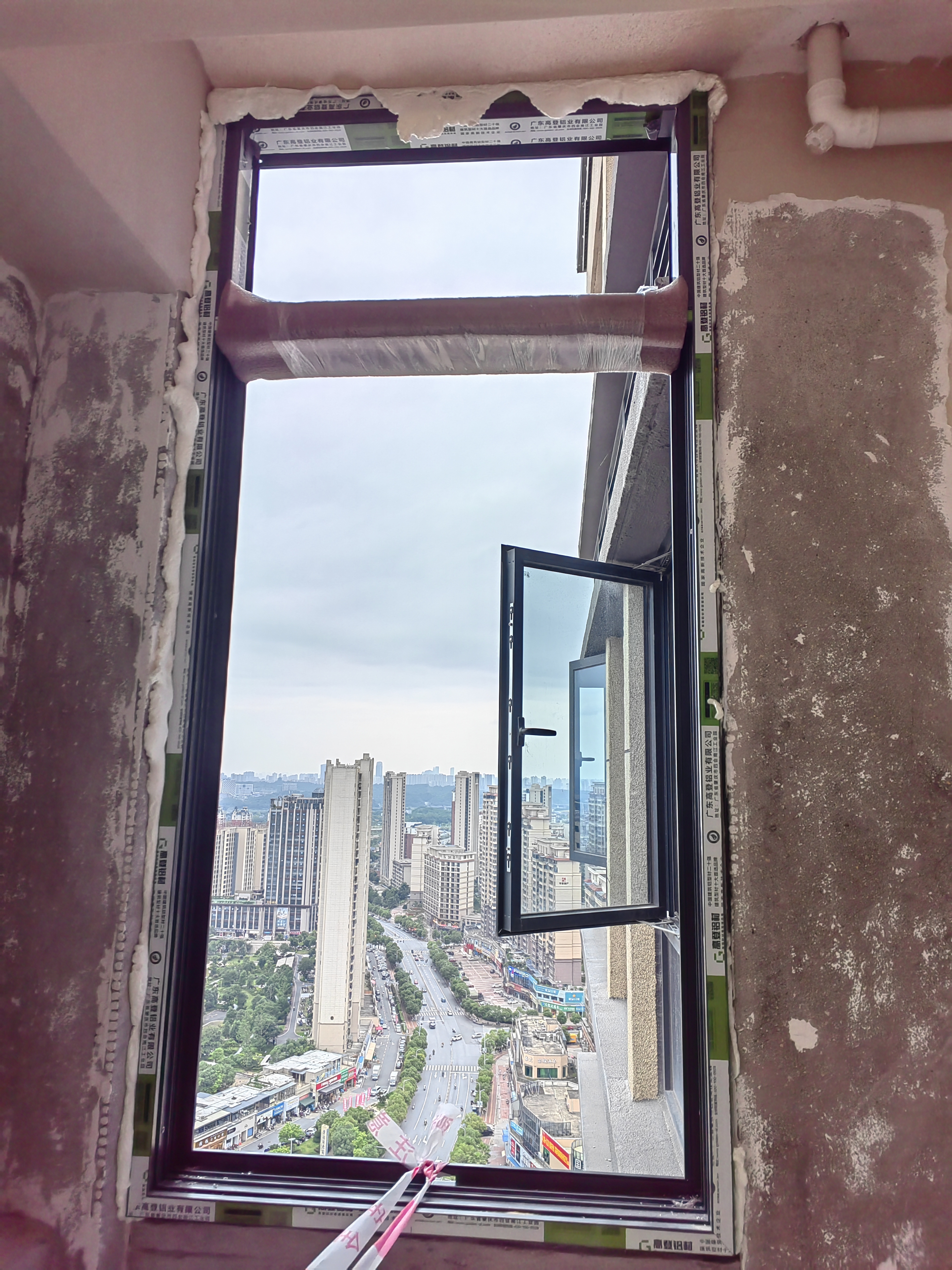 怎样评估铝合金门窗厂的技术水平